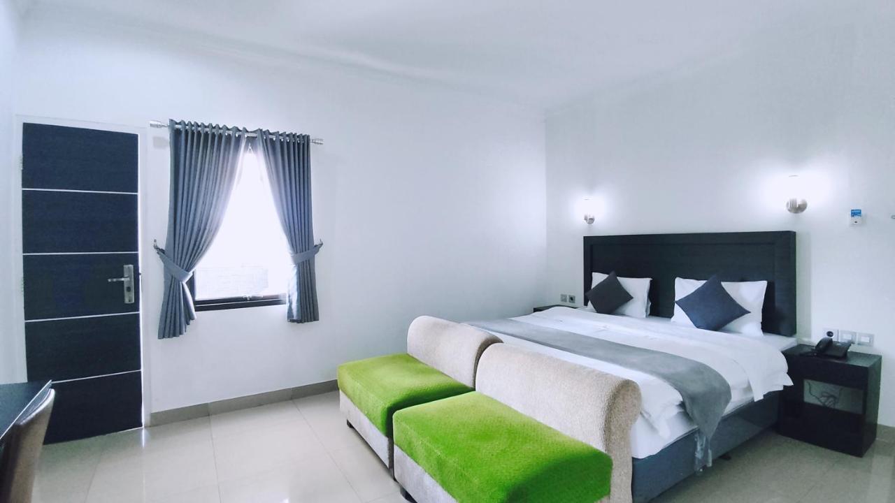 Charaka Residence Banjarnegara Exteriér fotografie